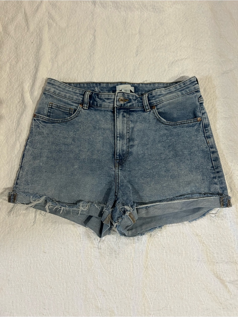 Classic High-Rise Denim Shorts - Light Blue